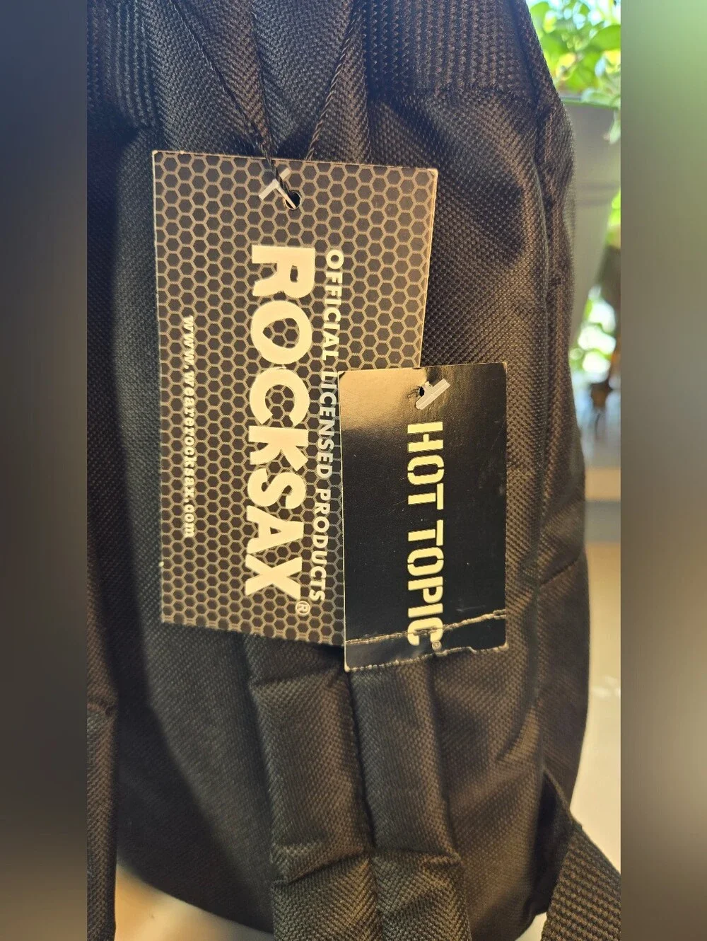 Rocksax sleep token